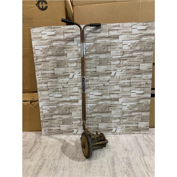 Vintage Manual Lawn Edger