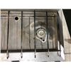 Image 4 : Coleman Two Burner Propane Camping Stove