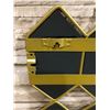 Image 5 : Gold Honeycomb Decorative Wall Mirror