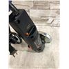 Image 8 : Black & Decker Corded Angle Grinder