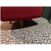Image 2 : 1950s Red Swivel Lounge Chair with Wooden Legs