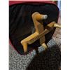 Image 5 : 1950s Red Swivel Lounge Chair with Wooden Legs