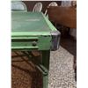 Image 3 : Antique Green Metal Folding Card Table With Two Matching Chairs