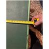 Image 4 : Antique Green Metal Folding Card Table With Two Matching Chairs