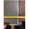 Image 5 : Antique Green Metal Folding Card Table With Two Matching Chairs