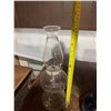 Image 2 : Clear Glass Oil Lamp with Chimney, 12 Inches Tall