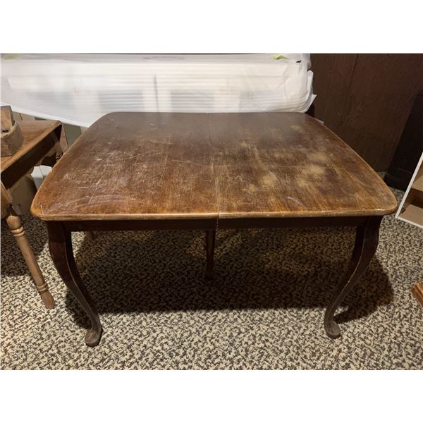 Wood Dining Table with Cabriole Legs