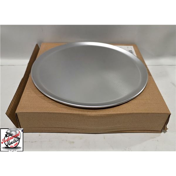 DOZEN NEW VOLLRATH 11" ALUMINUM PIZZA PAN