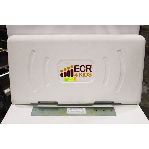 ECR 4KIDS POLY CHANGE TABLE - WALLMOUNT