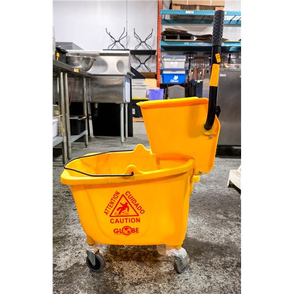 BAILIFF SEIZURE: GLOBE COMMERCIAL MOP BUCKET