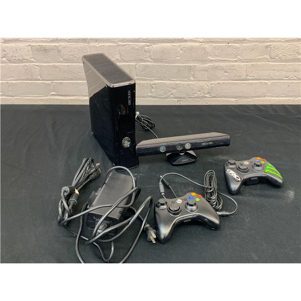 Xbox 360 Console Bundle Deck, Sensor, Controllers, Power, HDMI