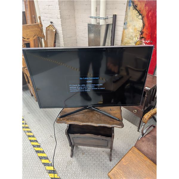 2013 Samsung 40" Flat Screen TV