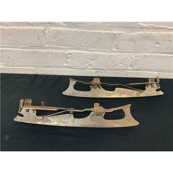 Antique Skates ACME