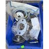 Image 3 : Gaskets, Metal Flanges, Screws and Fasteners Lot