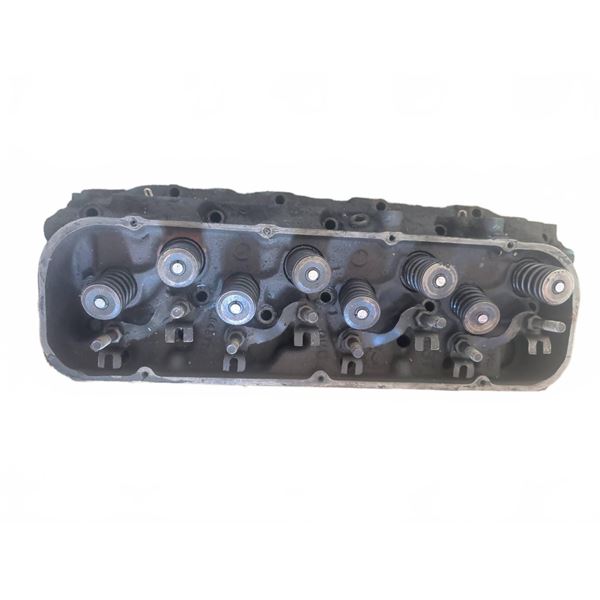 GM Cast Iron Engine Cylinder Head 3927187