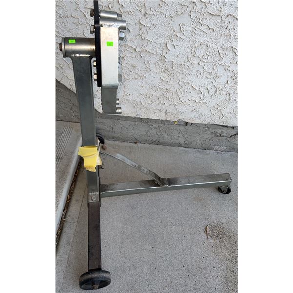 Metal Engine Stand With Rotating Head and Wheels