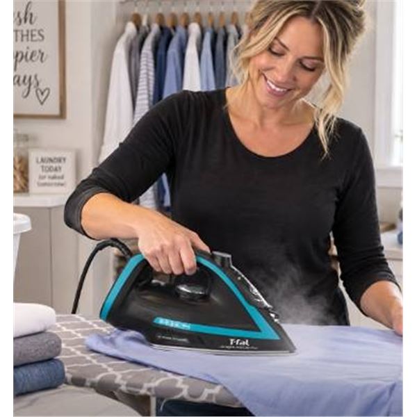 T-fal Ultraglide Plus Steam Iron