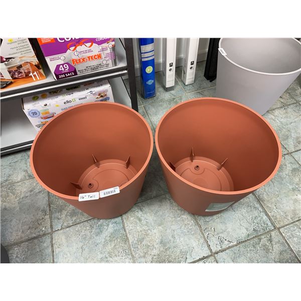 Lot of 2 - Deroma 16" Terracotta-Style Planters