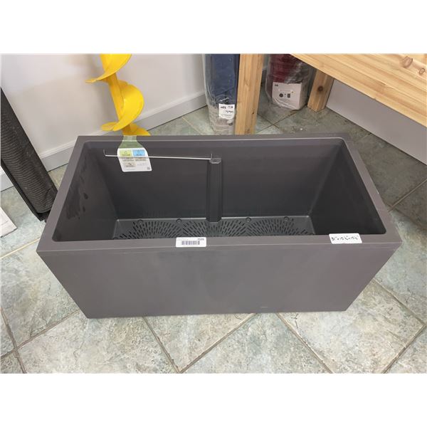 Deroma Millenium Plastic Planter 31x15.25x15.25 in