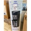 Image 2 : Chefman Iceman Hydrator Ice Maker Dispenser