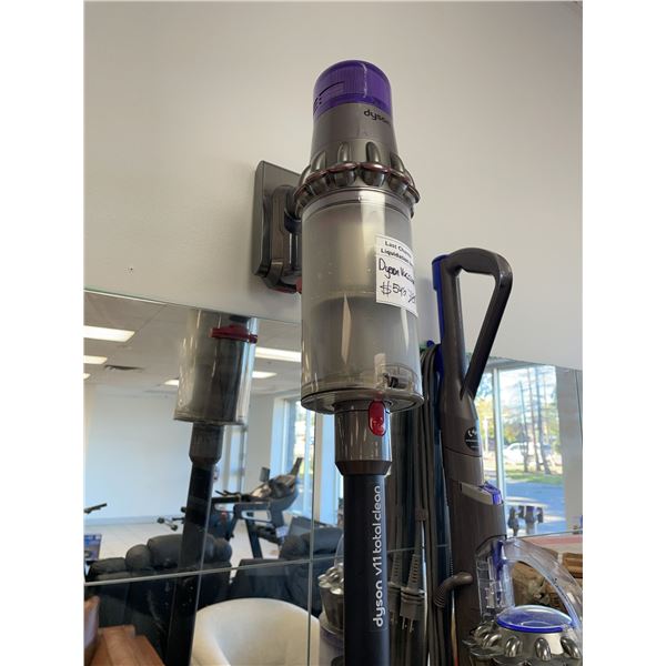Dyson V11 Total Clean Cordless Vacuum With Accessories