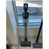Image 5 : Samsung Cordless Stick Vacuum Cleaner