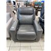 Image 2 : Grey Leather Power Recliner Chair with USB Port