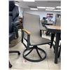 Image 5 : Outdoor Dining Set Metal Faux Wood Table 6 Chairs