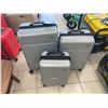 Image 1 : Heys 3-Piece Grey Luggage Set Hardshell