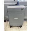 Image 2 : Heys 3-Piece Grey Luggage Set Hardshell