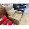 Image 8 : Beige Leather Power Recliner With USB Port 30x31x40