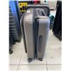 Image 4 : Ricardo Hard Shell Spinner Luggage Set