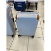 Image 3 : LETOME 2-Piece Silver Hardshell Luggage Set
