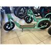 Image 5 : Bee Free Runner Kick Scooter with Air Tires