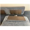 Image 11 : Blue Sectional Sofa With Chaise 120" x 80"