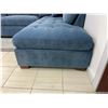 Image 7 : Blue Sectional Sofa With Chaise 120" x 80"