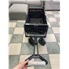 Image 4 : Mac Sports Collapsible Utility Wagon Black Frame