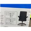 Image 6 : La-Z-Boy Manager Chair Black, Model 1752898
