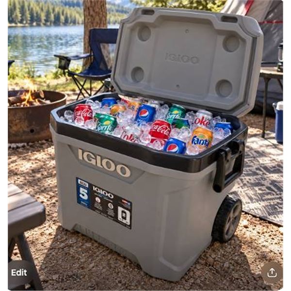 Igloo MaxCold Latitude 62-Quart Roller Cooler