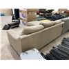 Image 4 : Thomasville 2-Piece Fabric Sofa with Reversible Chaise