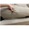 Image 8 : Thomasville 2-Piece Fabric Sofa with Reversible Chaise