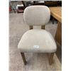 Image 6 : Oak Extendable Dining Table with 6 Upholstered Chairs 18x40"