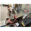 Image 11 : Toro Deluxe Pow-R Drive Rear Bagger Lawn Mower
