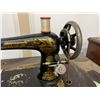 Image 16 : Singer Treadle Sewing Machine with Cabinet and Stool