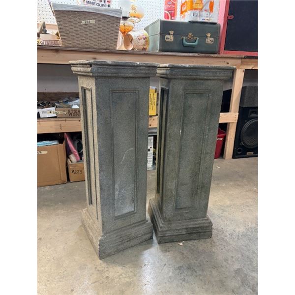 Pedestal x 2