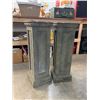 Image 1 : Pedestal x 2