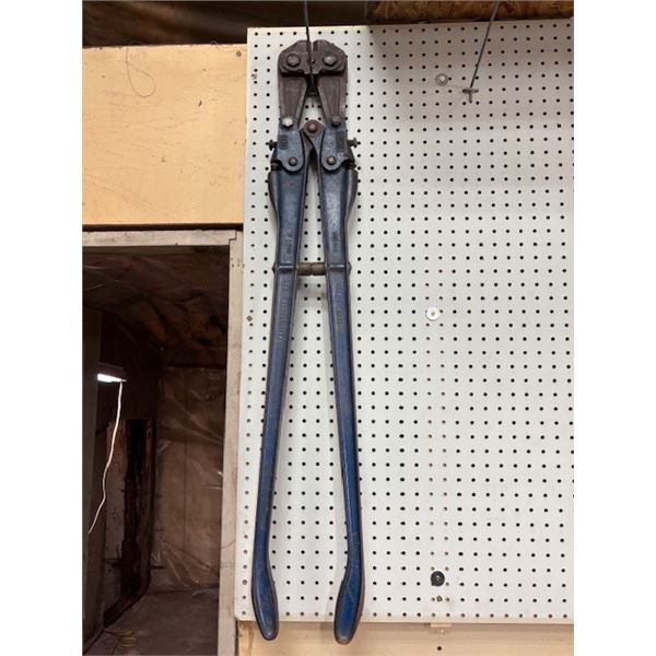 Bolt Cutter 42”
