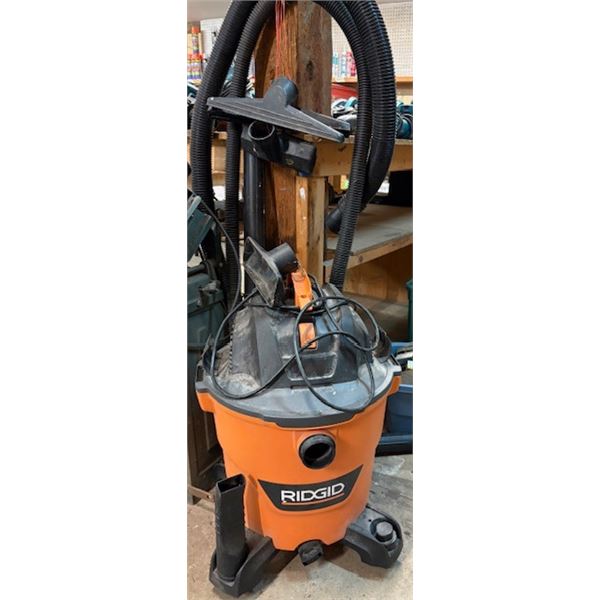 Ridgid Shop Vac w/attachments