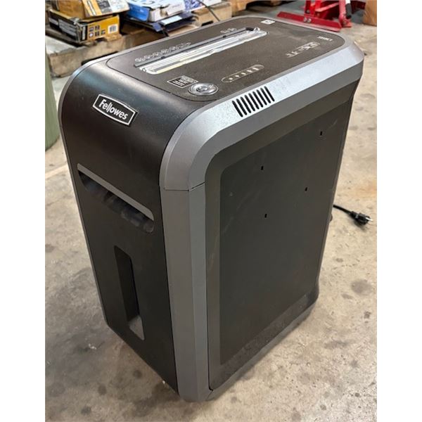 Paper Shredder Fellows99c1
