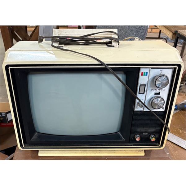 Vintage Viking Portable TV 13” screen Colour (1960s/70s)